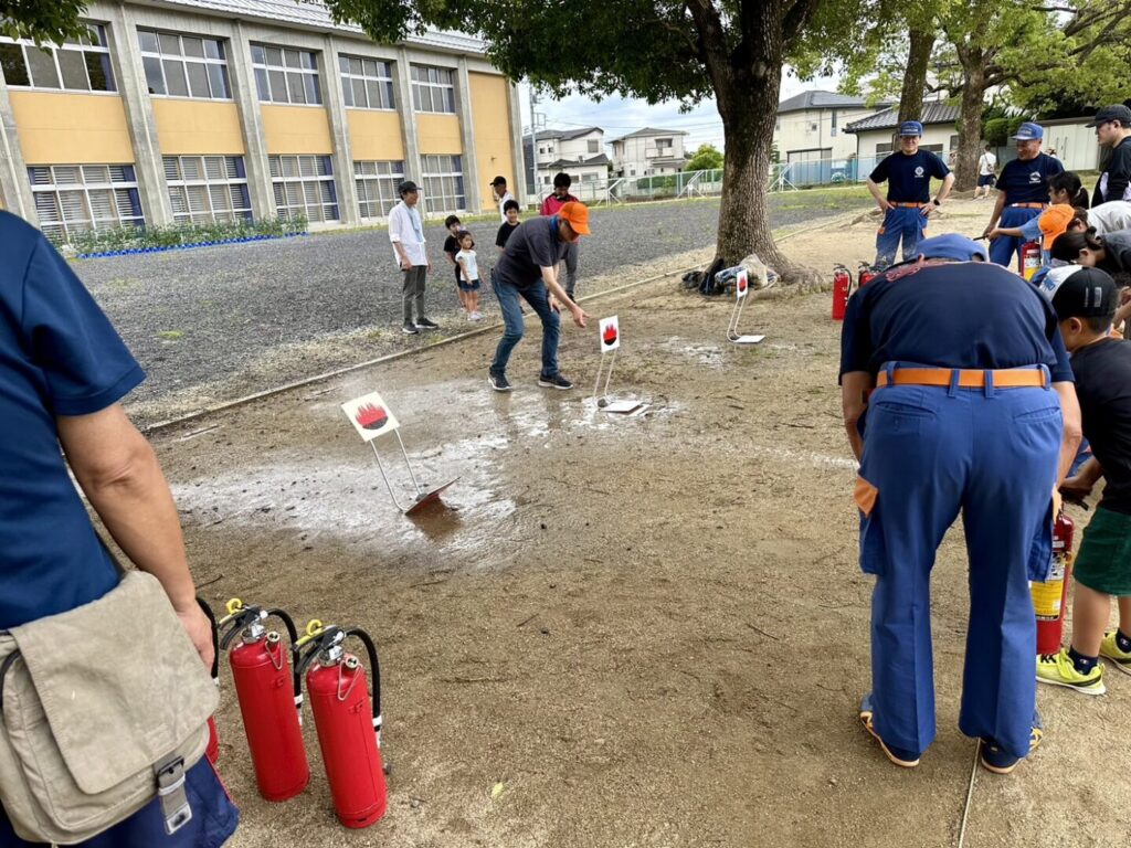 中西自治区防災訓練消化器