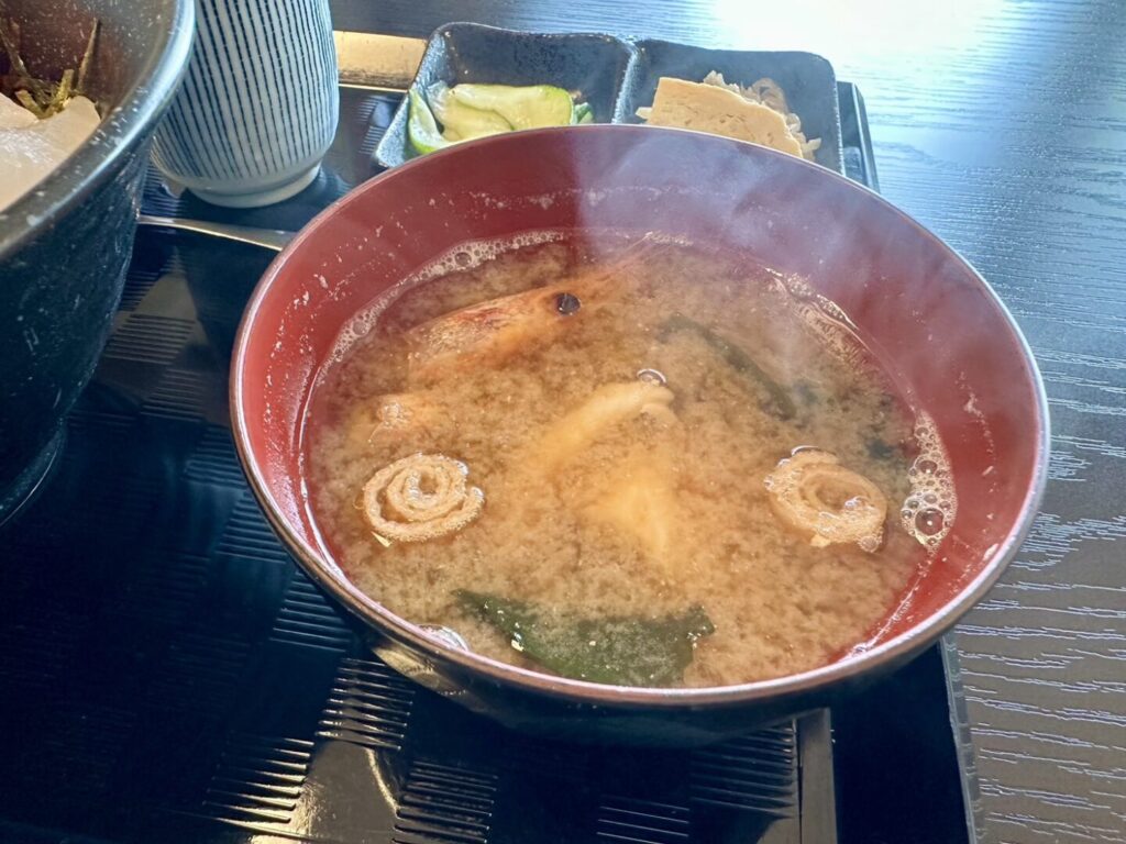 和食処 味彩海鮮丼