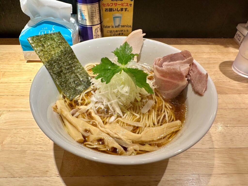 麺屋れんしんしょうゆラーメン