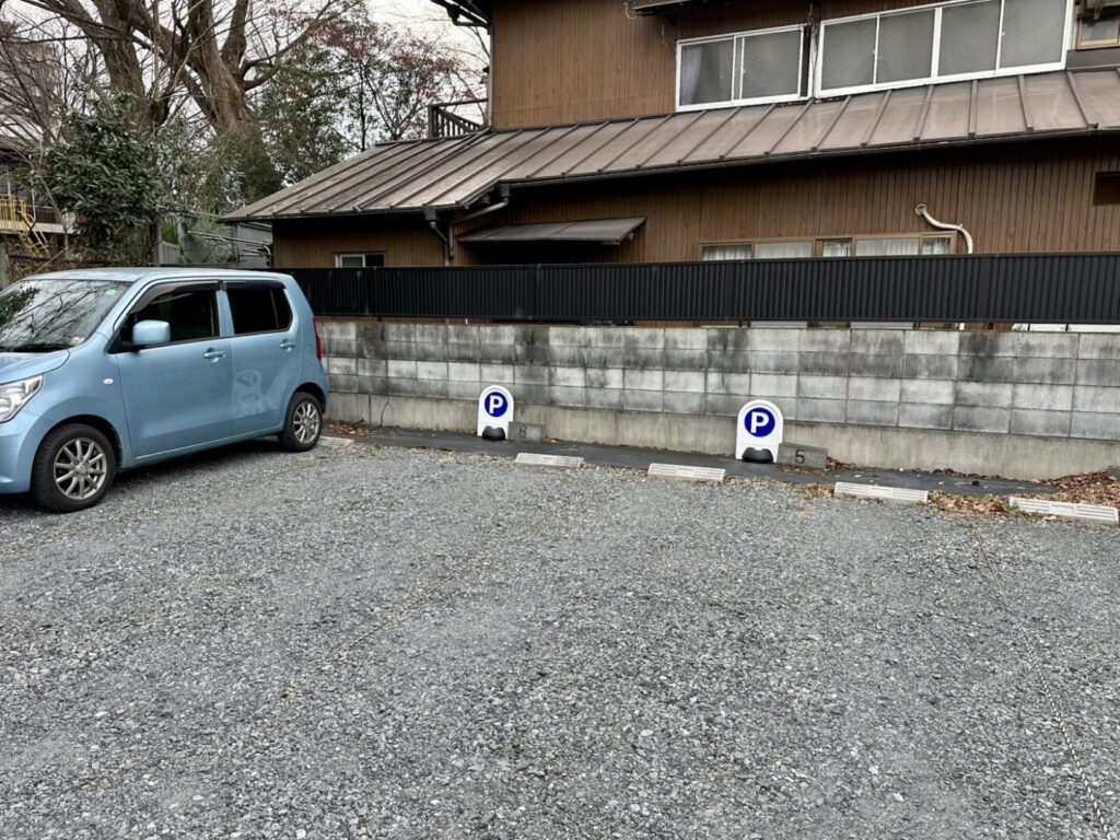 喫茶フルートフルコーヒー駐車場